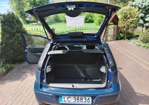 Opel Corsa cena 4500 przebieg: 256317, rok produkcji 2006 z Chełm małe 16
